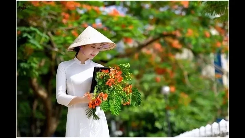 Áo dài cách tân nữ đẹp, tôn lên vẻ đẹp nhẹ nhàng và thanh thoát