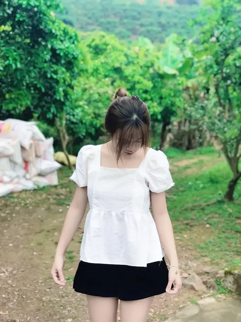 Hình nền gái xinh ngầu cho điện thoại phù hợp mọi phong cách