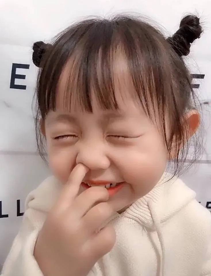 Hình ảnh bé gái dễ thương đáng yêu đầy sự dễ thương