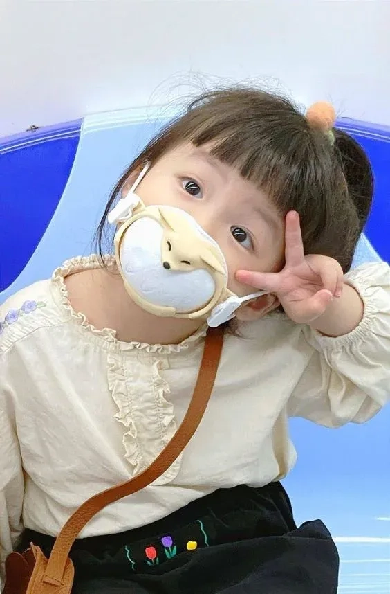 Hình nền em bé gái dễ thương nhất để bạn lựa chọn