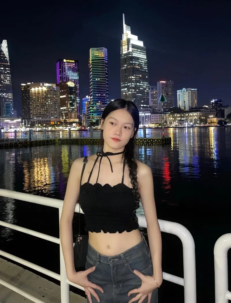 Hình gái xinh k9 đầy cuốn hút, thể hiện vẻ đẹp ngây thơ và dễ thương