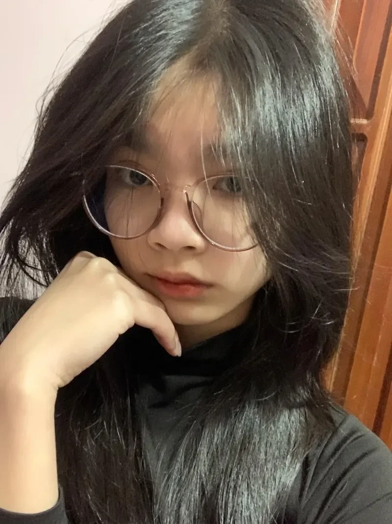 Ảnh gái xinh k8 cute nổi bật với sự trong sáng và tươi mới