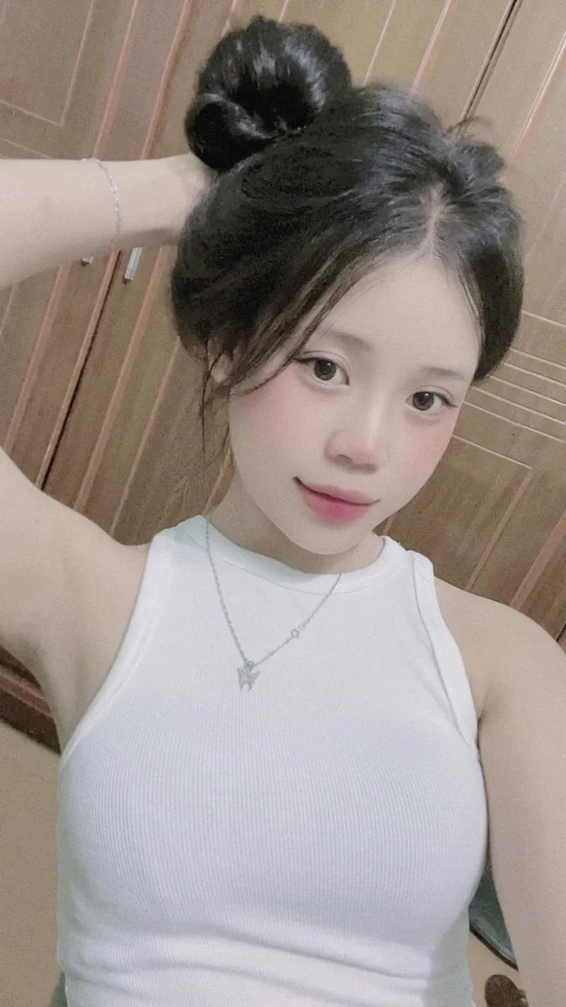 Hình ảnh gái 2k5 đẹp nhất đáng yêu làm nổi bật thiết bị của bạn