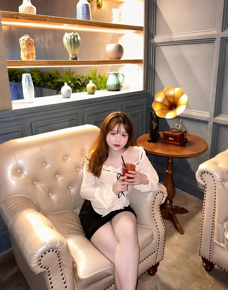 Hình ảnh gái 2k5 dễ thương đáng yêu phù hợp mọi lứa tuổi