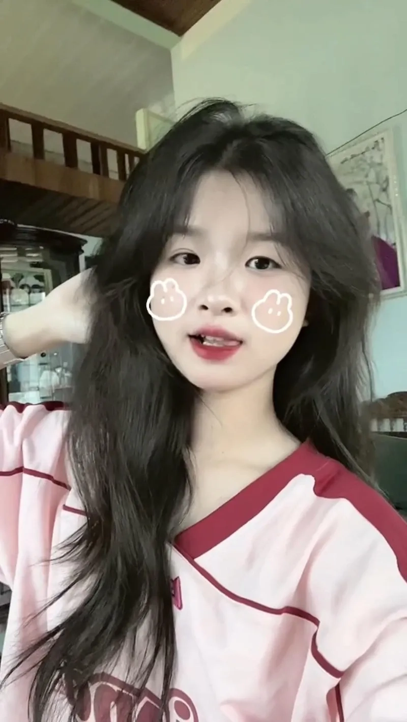 Hình nền gái 2k5 dễ thương phù hợp với phong cách của bạn