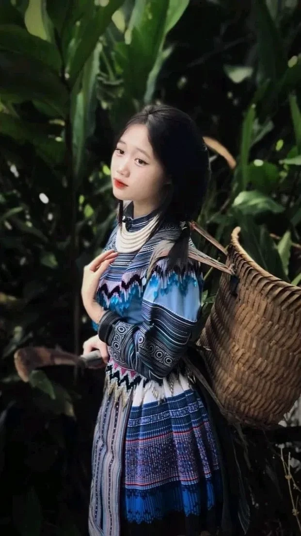 Gái dân tộc Ainu, xinh đẹp và cuốn hút với nét đẹp đặc trưng