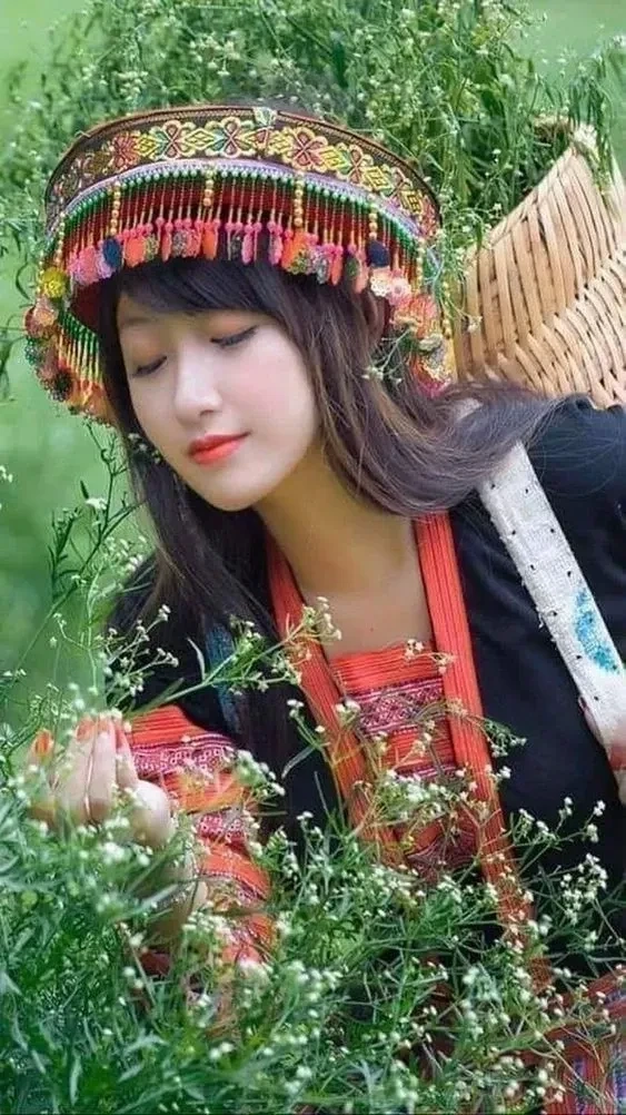 Gái dân tộc Lahu, mang vẻ đẹp đậm đà văn hóa và đặc trưng vùng cao