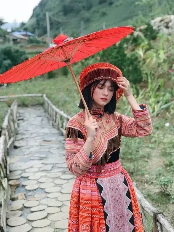 Gái dân tộc Baekje, thanh thoát và đẹp duyên dáng với bản sắc văn hóa