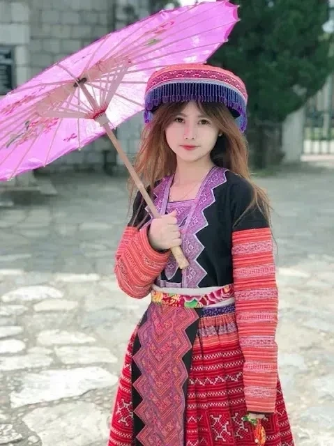 Gái dân tộc Hồi, đẹp đằm thắm và quyến rũ theo nét văn hóa truyền thống