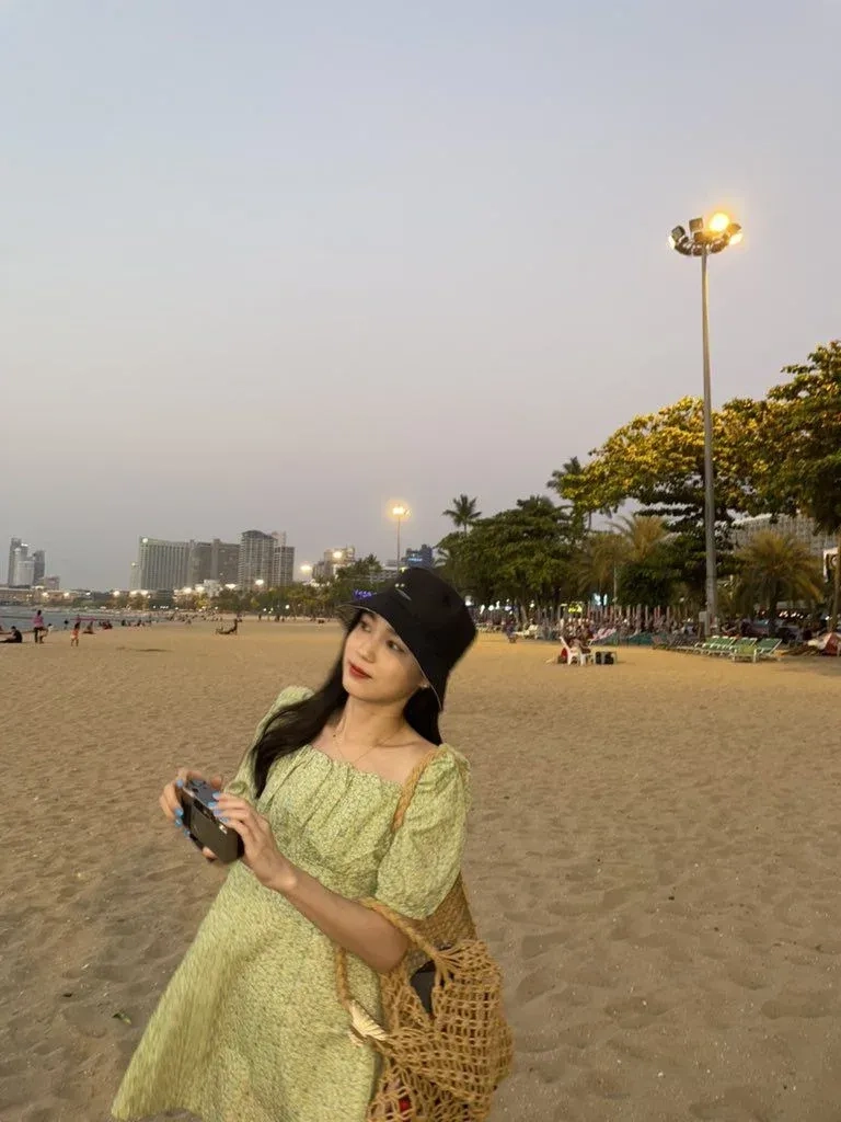 Ảnh Jang Yoon Ju ghi lại thần thái chuyên nghiệp của siêu mẫu hàng đầu