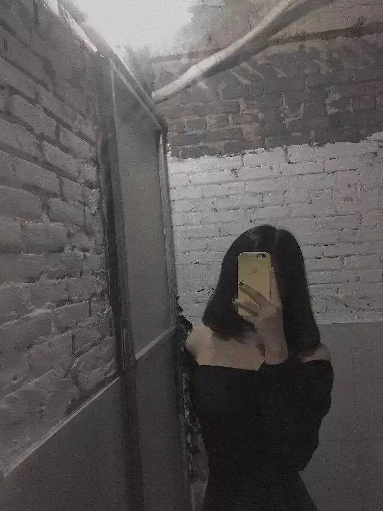 Hình ảnh gái k7 đeo kính đẹp nhất được nhiều người yêu thích và lựa chọn