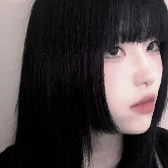 Thời trang Visual Kei Nhật Bản đầy ấn tượng và mạnh mẽ