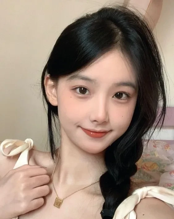Ảnh hot girl Trung Quốc dễ thương tạo ấn tượng mạnh mẽ