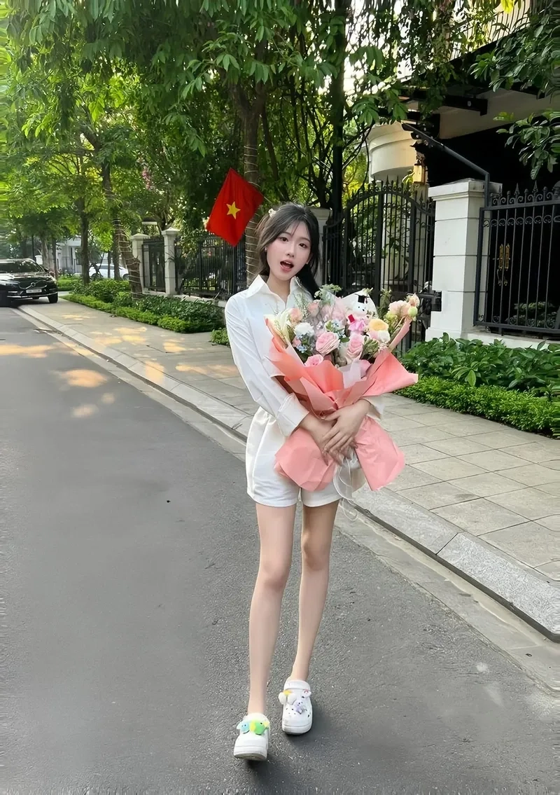 Bộ sưu tập hình nền gái xinh 4K cho máy tính với hình ảnh cuốn hút nhất