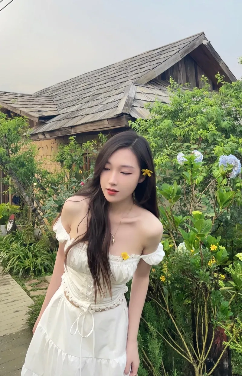Hình nền gái xinh 4K cho máy tính chất lượng cao với phong cách tinh tế