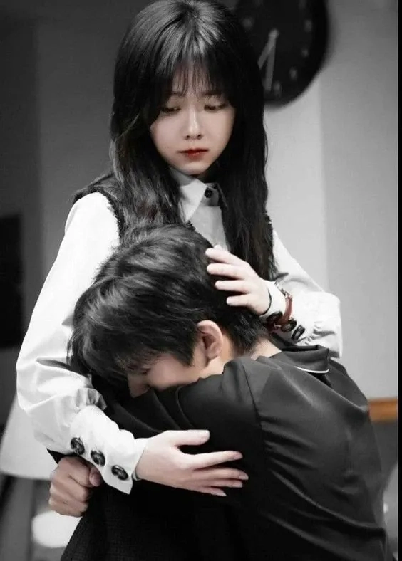 Bộ sưu tập hình ảnh ôm người yêu phong phú và dễ sử dụng