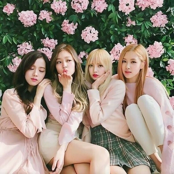 Hình nền máy tính rose blackpink với thiết kế tinh tế và sáng tạo