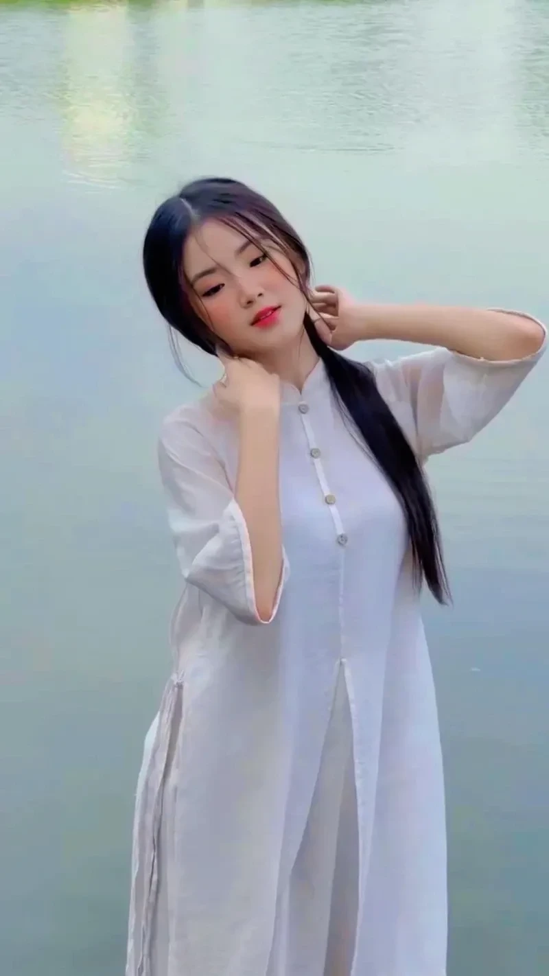 Ảnh đại diện gái xinh đáng yêu và cuốn hút ánh nhìn
