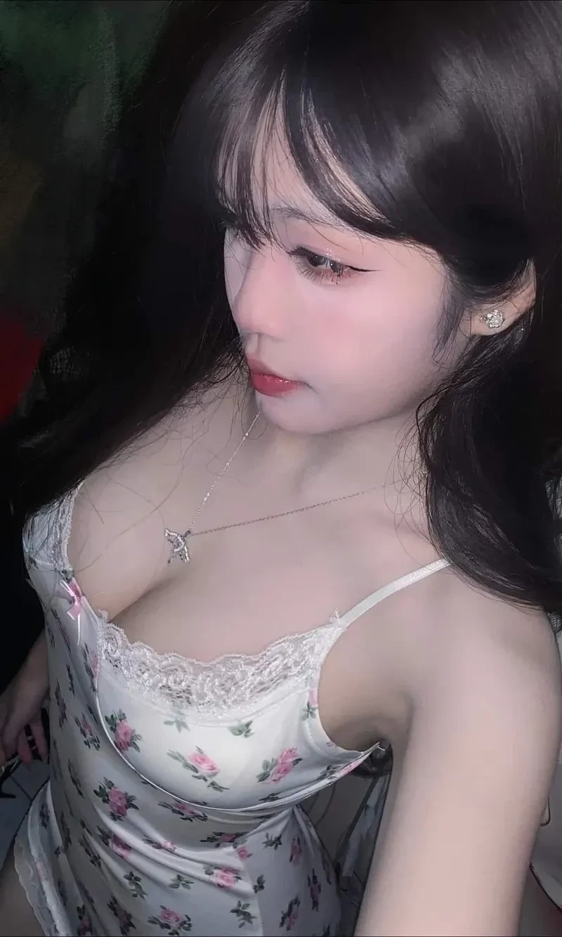 Tải ảnh trên story Instagram để lưu giữ khoảnh khắc đáng nhớ