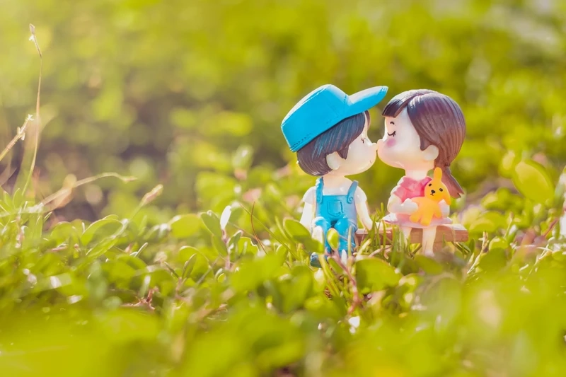 Hình nền Zalo tình yêu lãng mạn mang lại không khí ngọt ngào