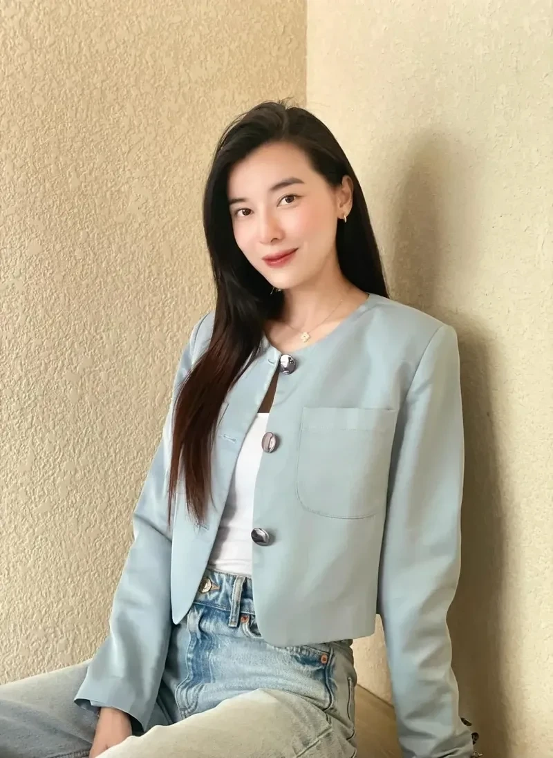 Cao Thái Hà thẩm mỹ luôn giữ vẻ đẹp tự nhiên và cuốn hút