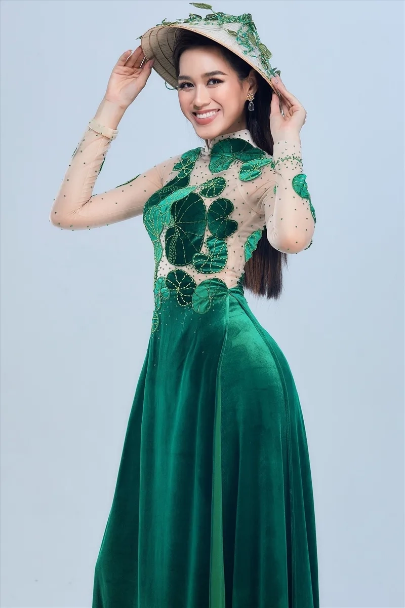 Hoa hậu Đỗ Thị Hà và bạn trai là câu chuyện được khán giả quan tâm