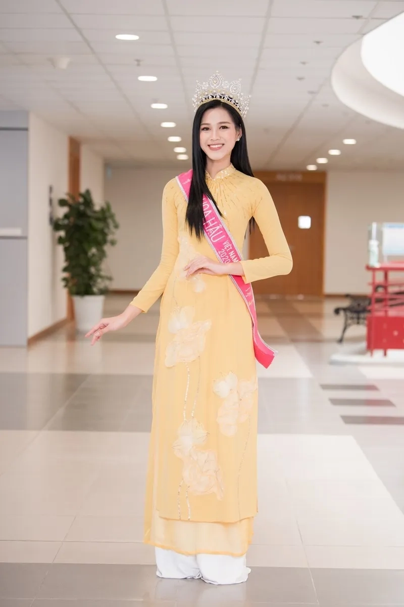 Áo dài rau má Đỗ Thị Hà là biểu tượng của văn hóa và vẻ đẹp Việt Nam