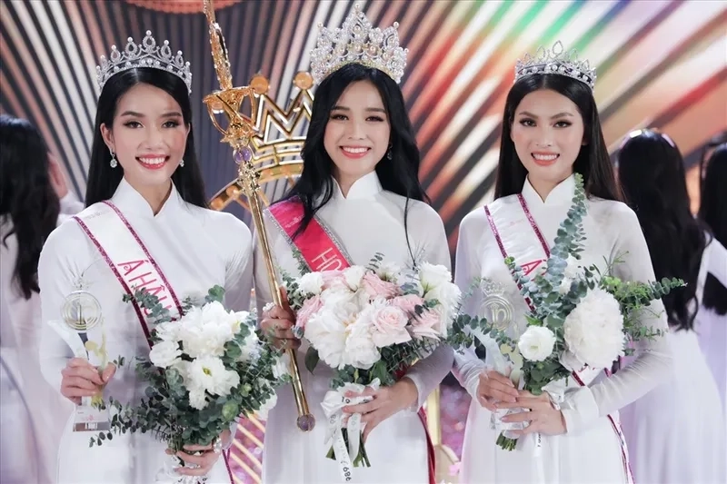 Hoa hậu Đỗ Thị Hà bikini ghi dấu ấn mạnh mẽ tại các sự kiện quốc tế