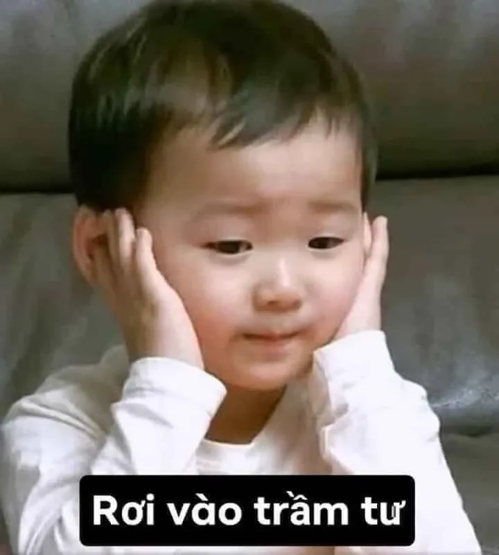 Ảnh meme em bé khóc cute mang lại tiếng cười vui vẻ