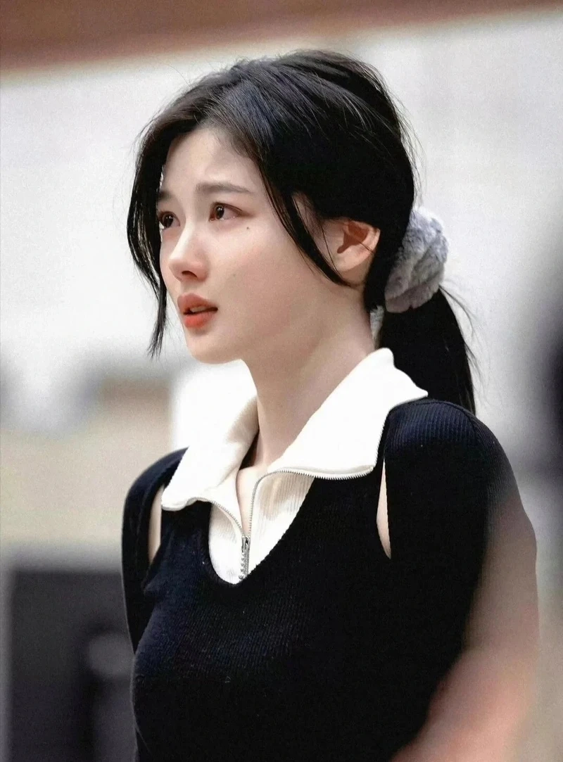 Hình ảnh stt chờ đợi, trái tim hy vọng nhưng đầy lo âu
