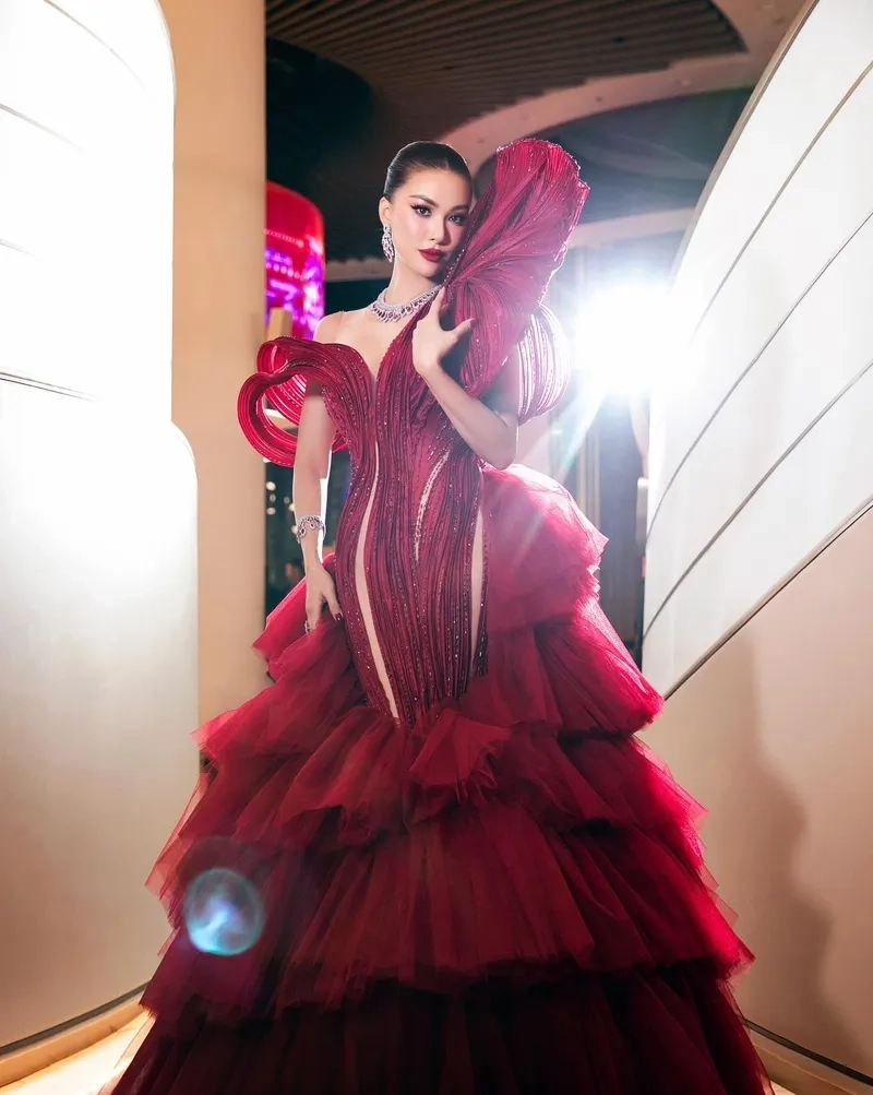 Nguyễn Huỳnh Kim Duyên Miss Universe 2021 để lại dấu ấn mạnh mẽ