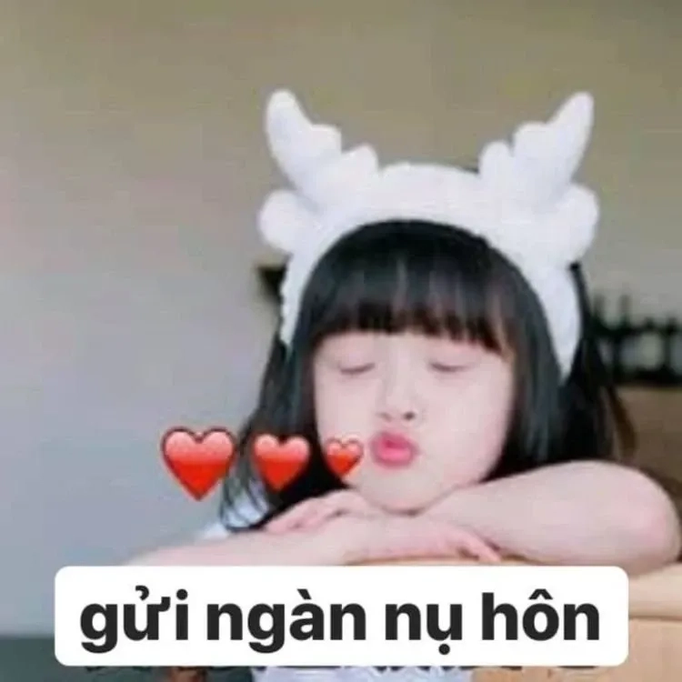 Ảnh meme cute love dễ thương và hài hước mang lại tiếng cười