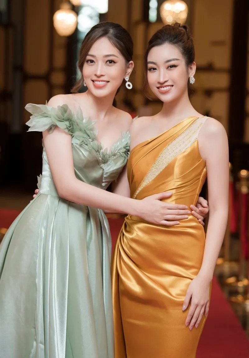 Lương Thùy Linh Facebook là nơi cô chia sẻ các hoạt động đáng nhớ