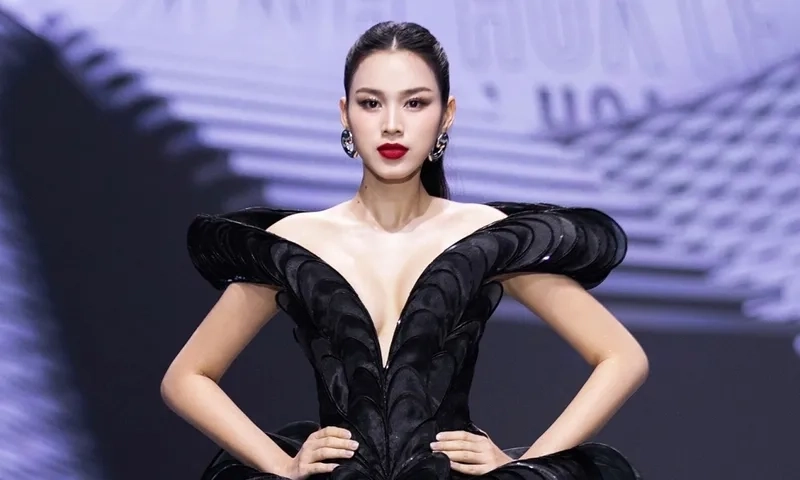 Ngoc Châu Hoa hậu luôn để lại dấu ấn qua từng phần trình diễn