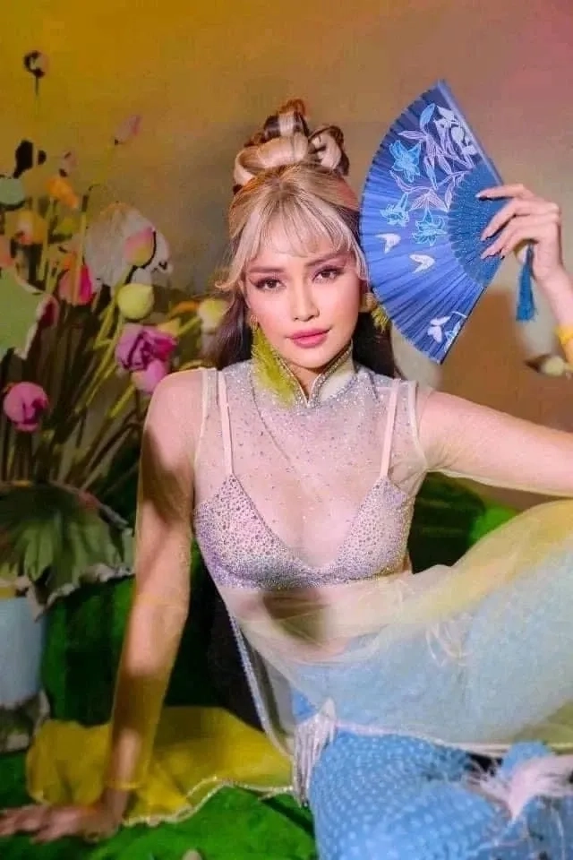 Hoa hậu Ngọc Châu mặc bikini trong phần thi áo tắm đầy cuốn hút