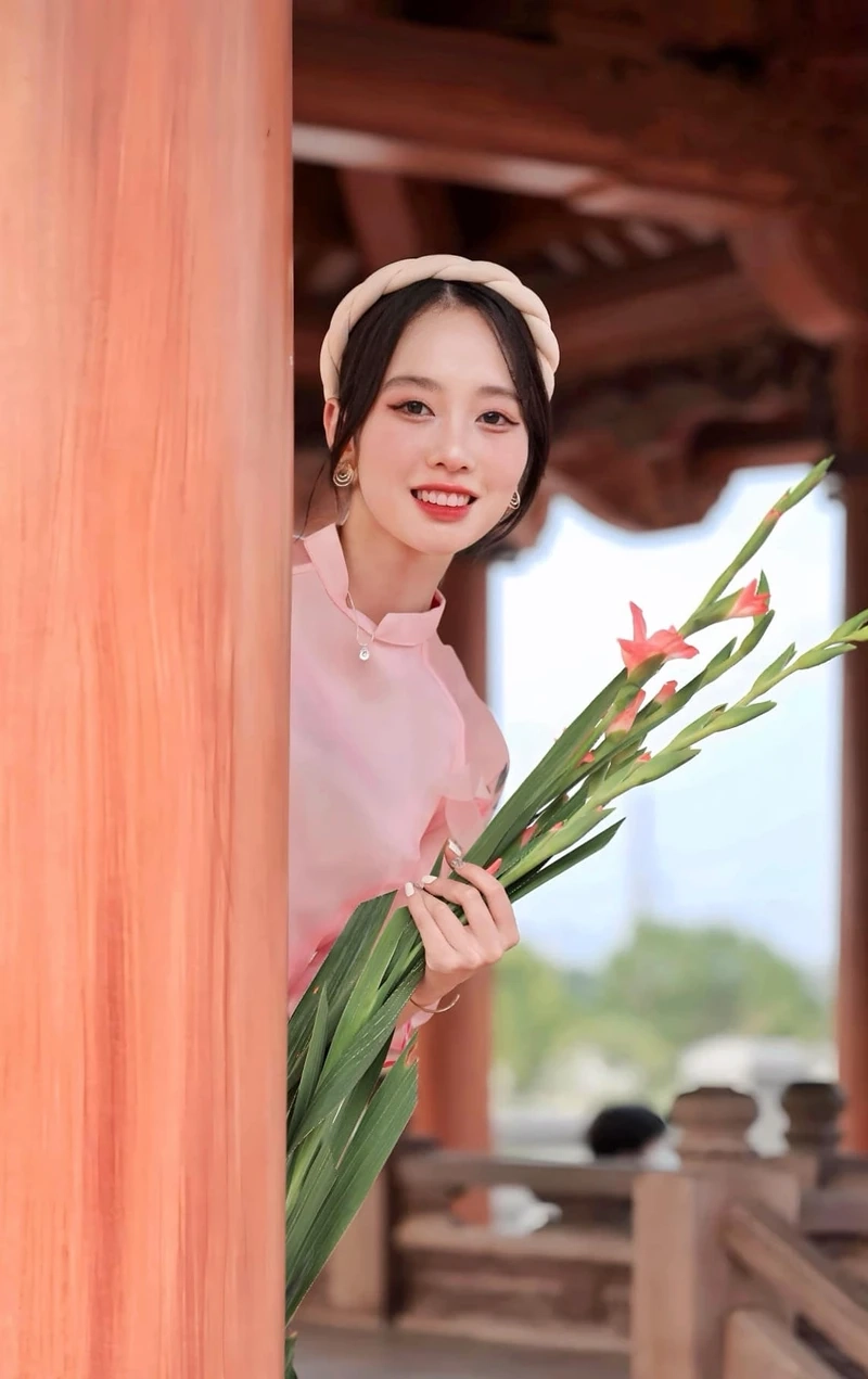 Hình ảnh girl xinh tải về đẹp ghi lại vẻ duyên dáng và phong cách đa dạng