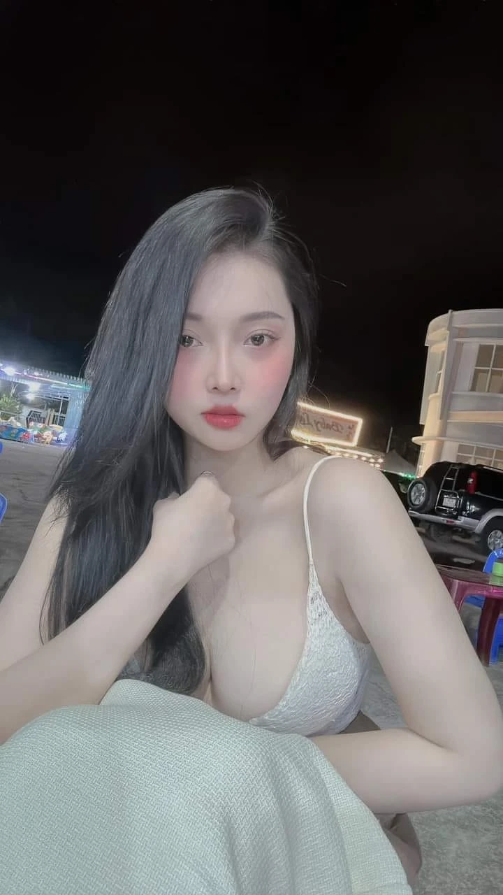 Hình ảnh girl xinh tải về Nhật Bản mang phong thái nhẹ nhàng, tinh tế