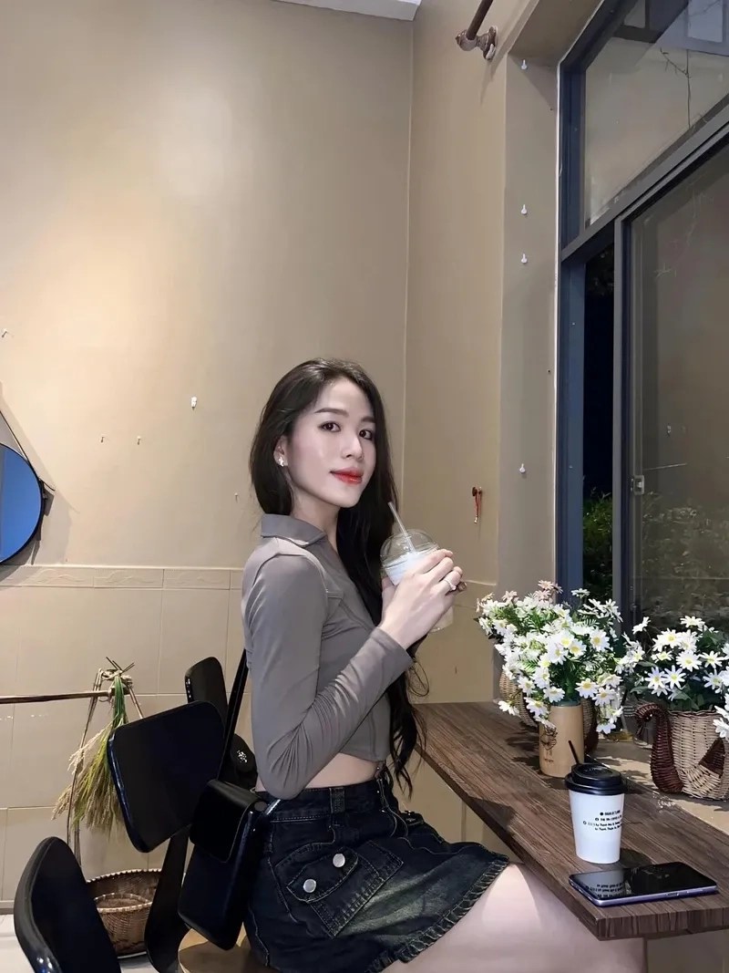 Hình nền phô mai que con gái dễ thương cho máy tính vô cùng độc đáo