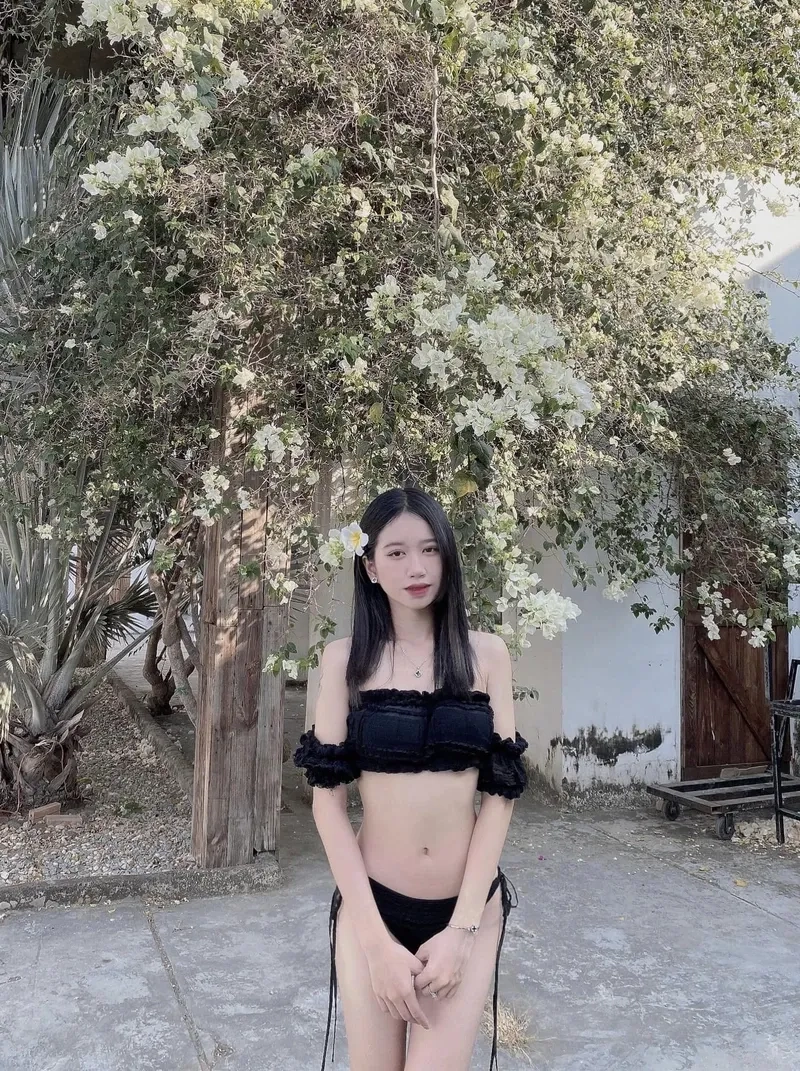 Hình nền phô mai que con gái dễ thương dành cho bạn yêu thích