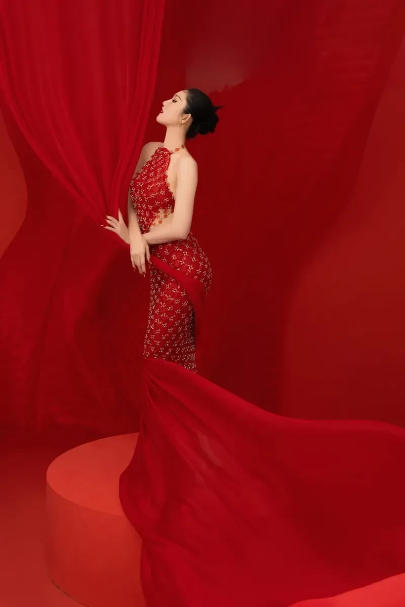 Thúy Ngân hoa hậu là một hình mẫu tiêu biểu cho sự đa tài