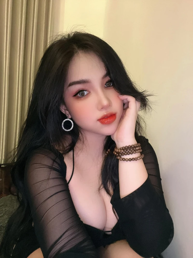 Gái xinh 365 sexy khoe nét đẹp gợi cảm và đầy quyến rũ