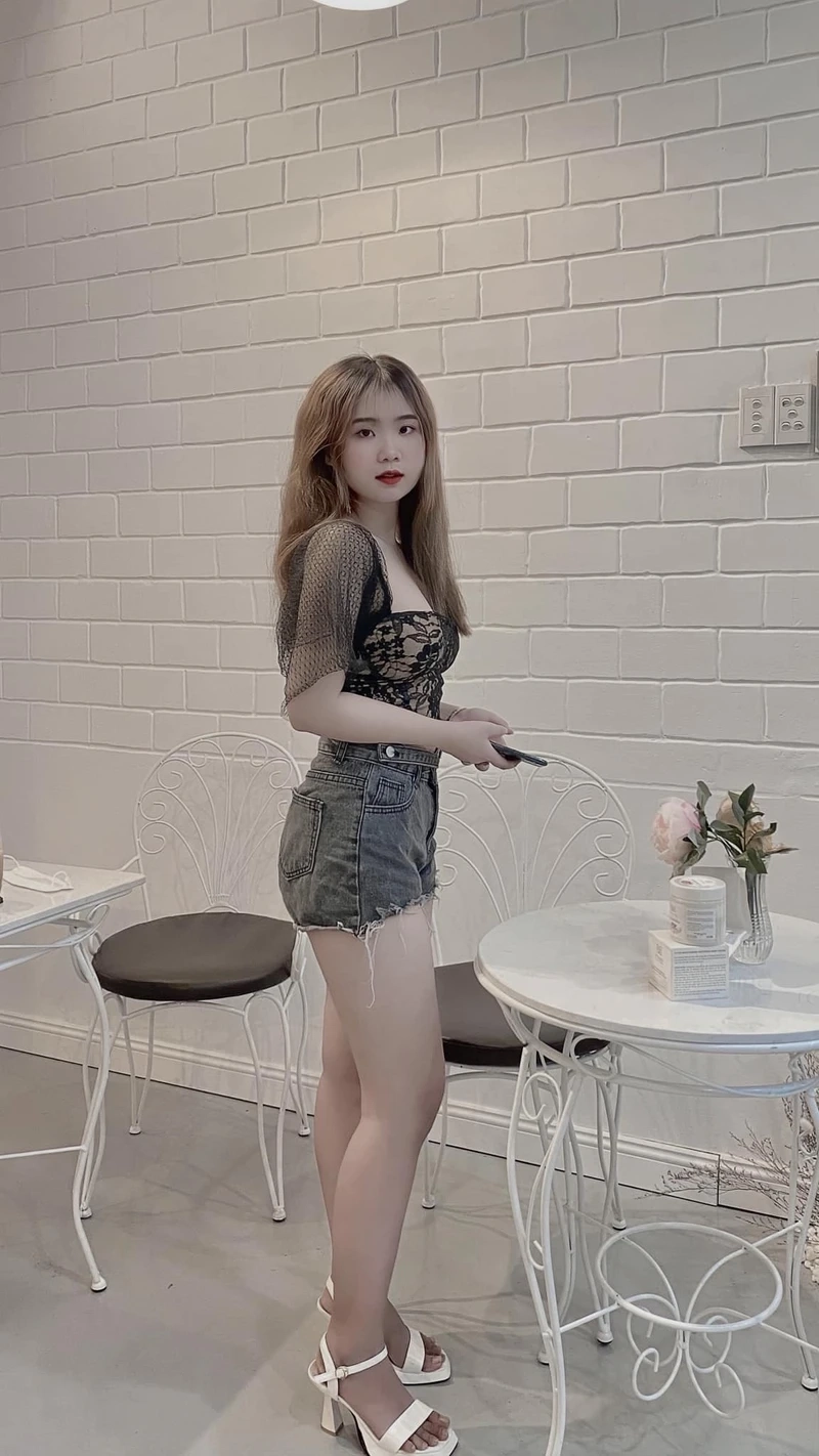 Gái xinh cute tiktok luôn khiến người xem phải say đắm với phong cách dễ thương