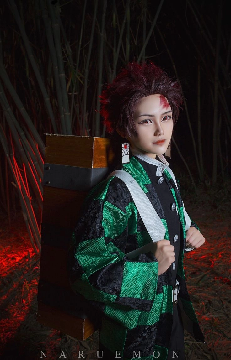 Tanjiro best cosplay khiến fan trầm trồ vì độ chân thực