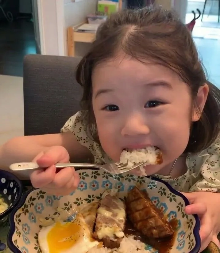 Ảnh avt em bé cực kỳ đáng yêu