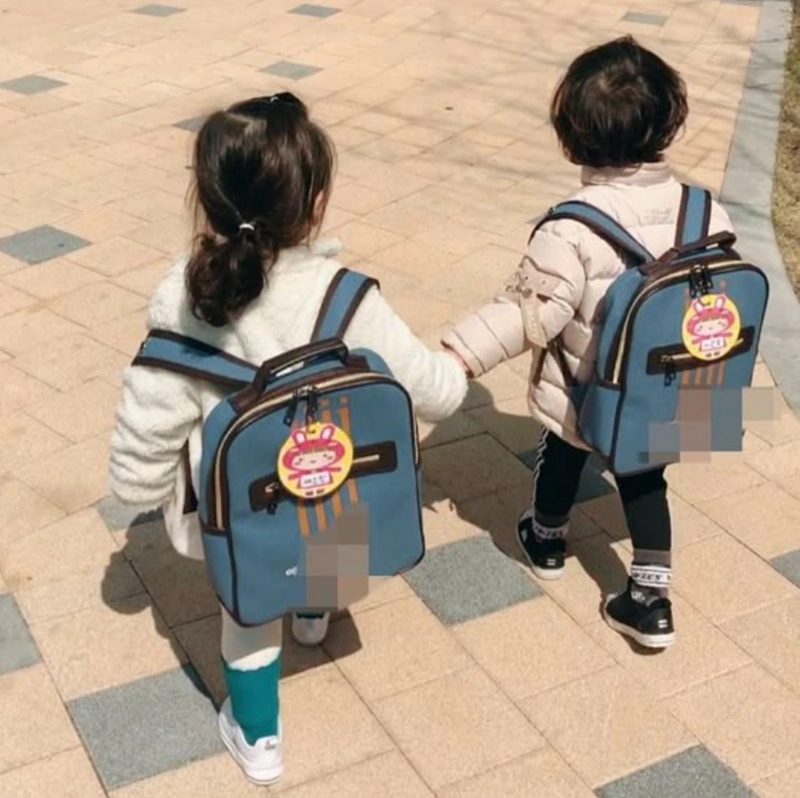 Avt em bé cặp xinh xắn ngộ nghĩnh