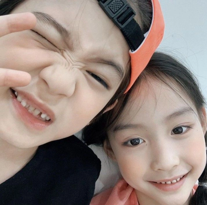 Avatar em bé cute cặp mang năng lượng tích cực