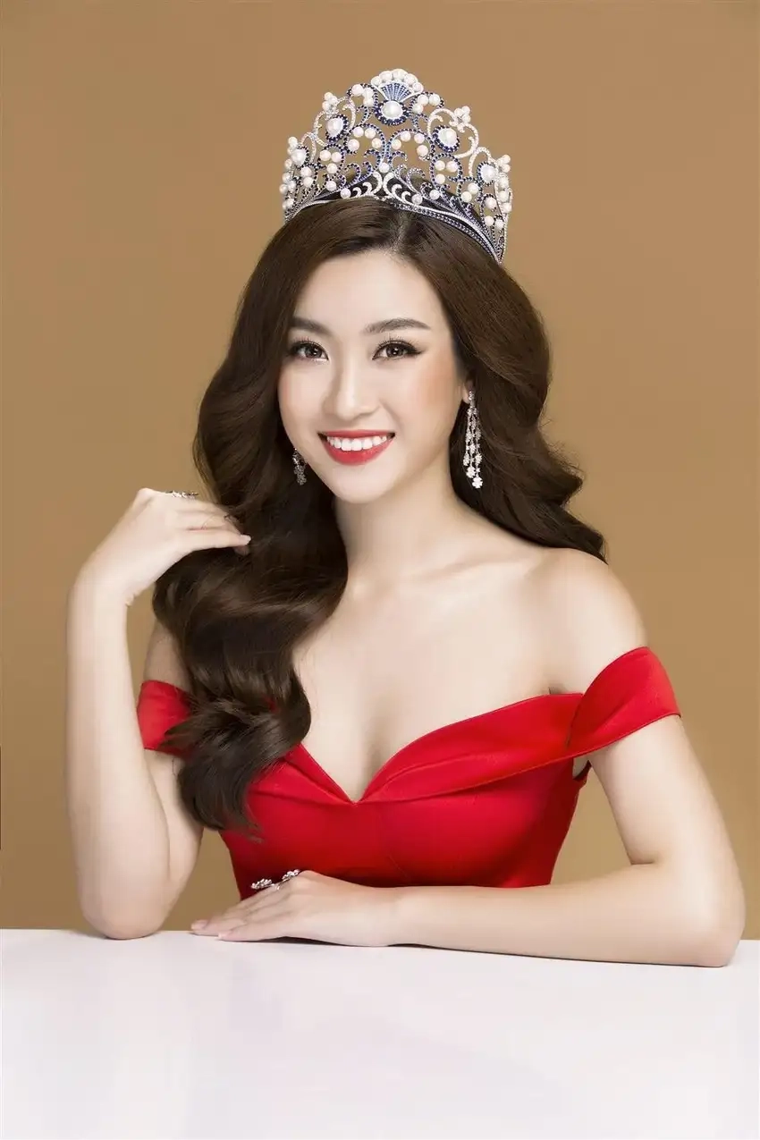 Hoa hậu Đỗ Mỹ Linh biểu tượng sắc đẹp 2016