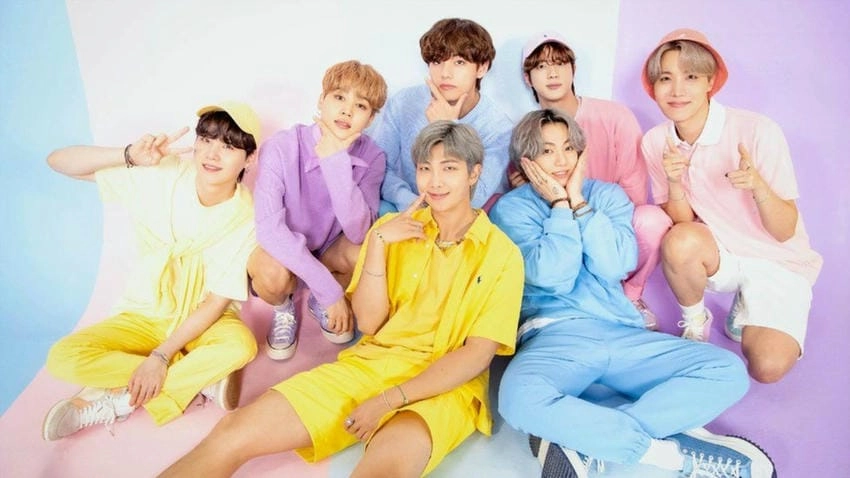 Hình nền máy tính V BTS quyến rũ mê hoặc
