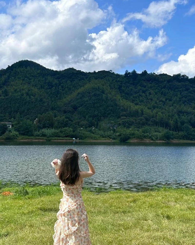 Hình nền gái xinh cho iPhone dịu dàng tinh tế