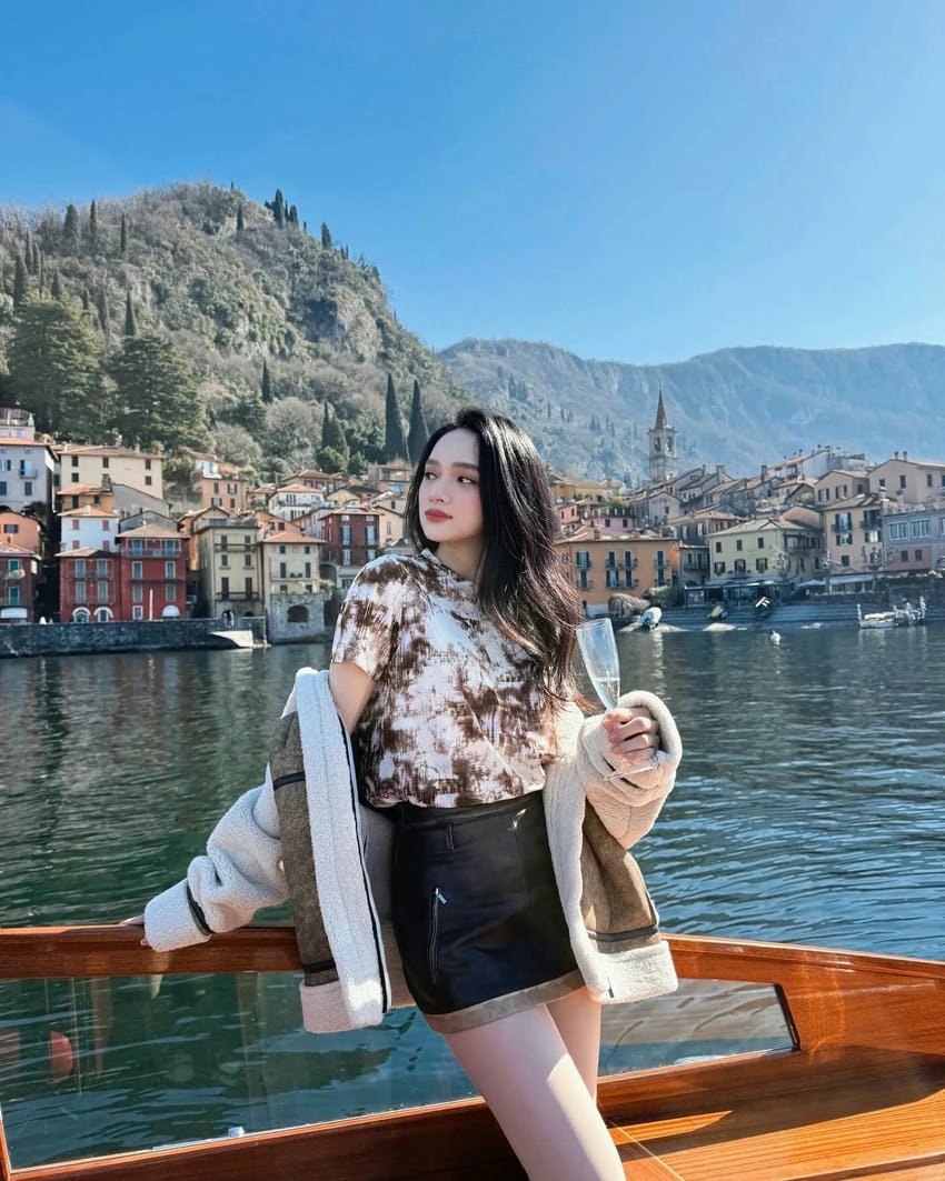Ca sĩ Hương Giang chuyển giới thành công rực rỡ
